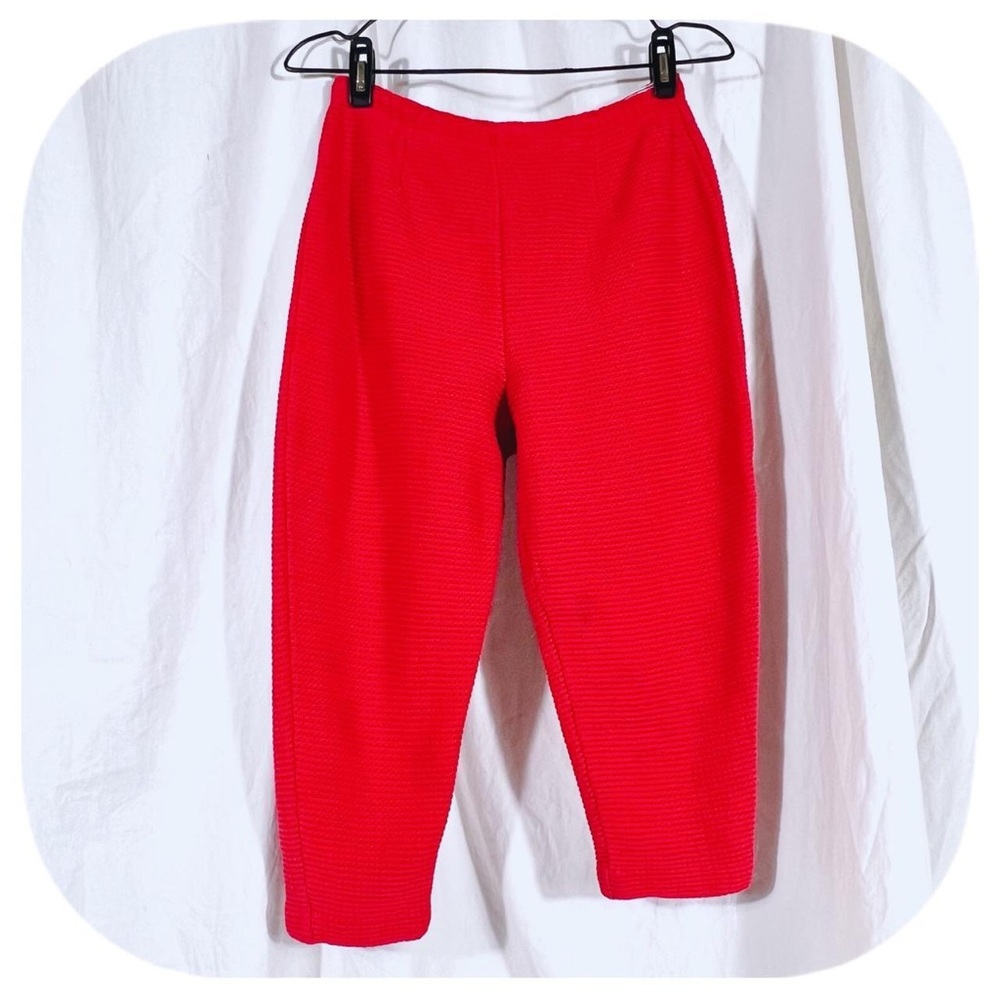 Mid Century Vintage Red Waffle Knit High Waisted Women's Capris